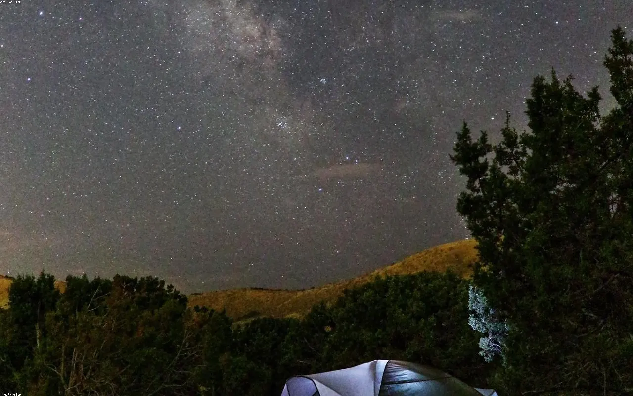 Stars over a wide desert plain